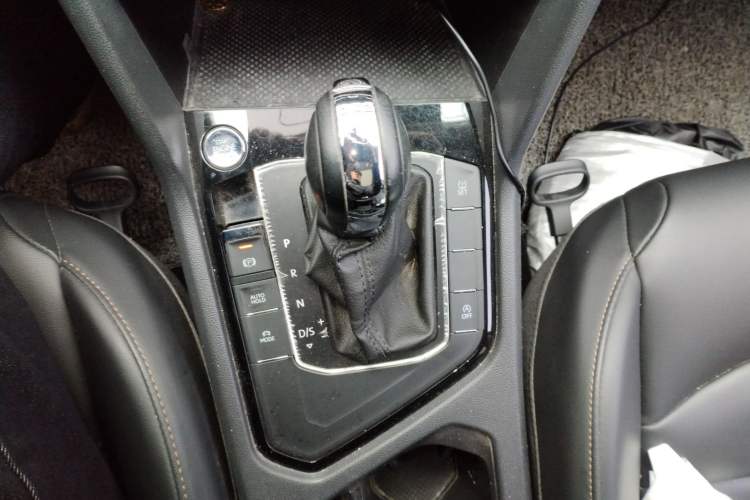 Used Volkswagen Tharu 2019 280TSI Two-Wheel Drive Luxury Edition China V Standard Gear Lever