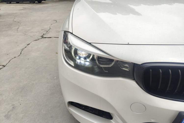 Used BMW 3 Series GT 2019 320i M Sport Night Edition Right Front Headlight