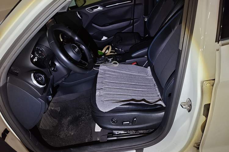 Used Audi A3 2018 30th Anniversary Edition Limousine 35 TFSI Fashion Model Left Front Seat