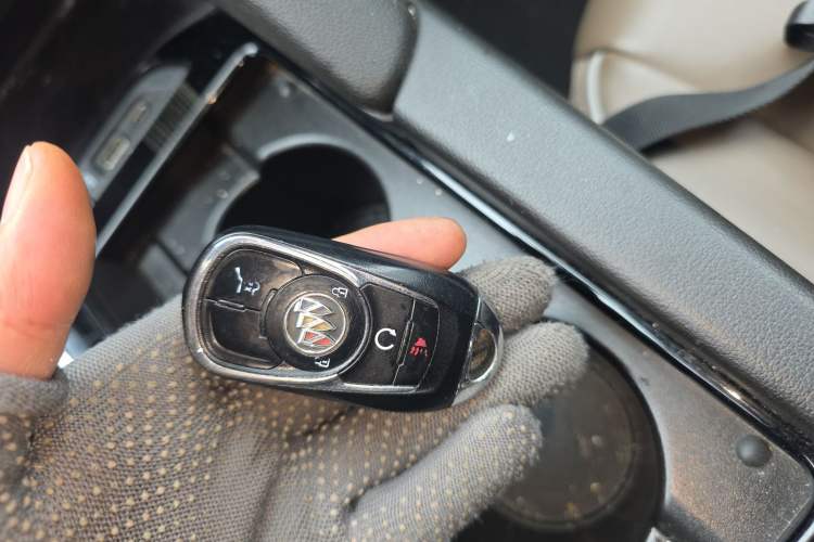 Used Buick Enclave 2020 28T Four-Wheel Drive Luxury Flagship Edition Vehicle Key