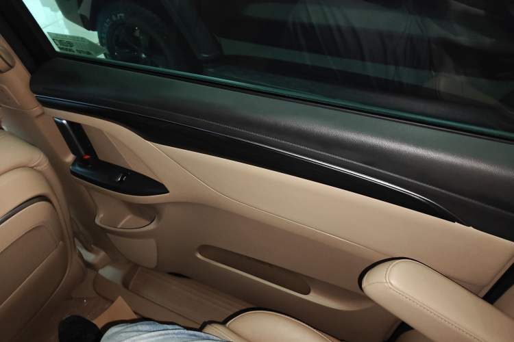 Used Buick GL8 2021 ES Land Cruiser 653T Luxury Edition
