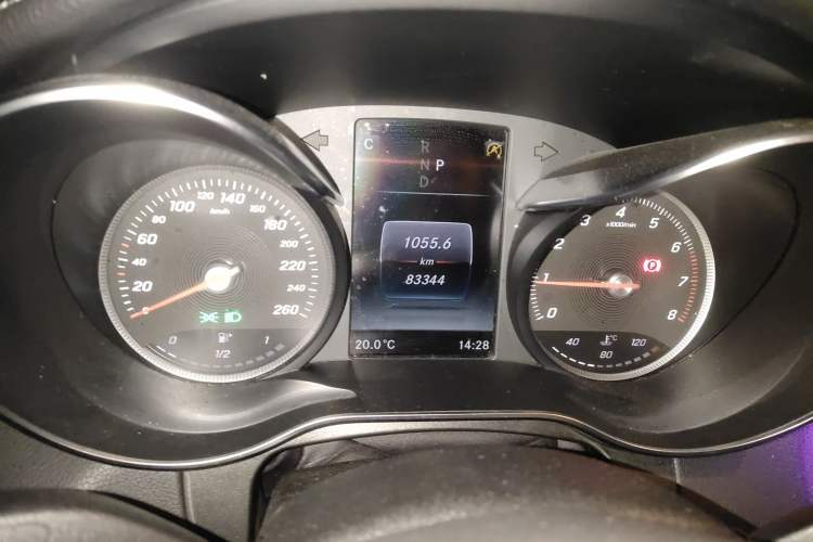 Used Mercedes-Benz GLC 2018 Facelift GLC 260 4MATIC Luxury Edition Instrument Cluster