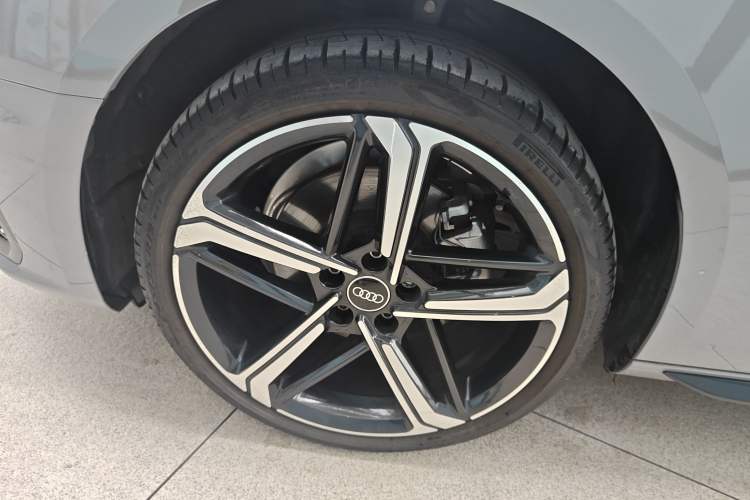 Used Audi A4L 2024 40 TFSI Luxury Dynamic Edition