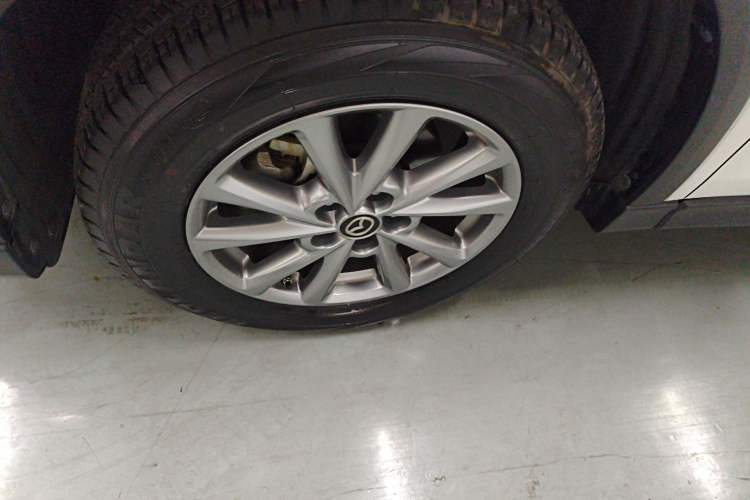 Used Mazda CX-5 2022 2.0L Automatic Two-Wheel Drive Comfort Version Left Front Wheel Hub