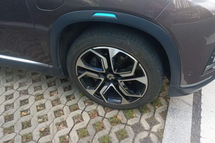 Used Nio ES8 2020 415 km Signature Edition 6-Seater Version