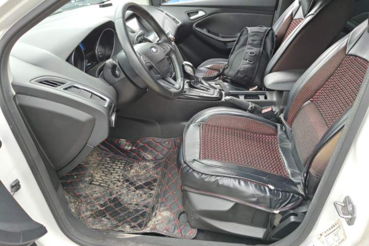Used Ford Focus 2015 Sedan 1.6L Automatic Trend Model
