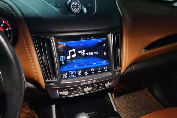 Used Maserati Levante 2016 3.0T Standard Edition Audio And AC Panel