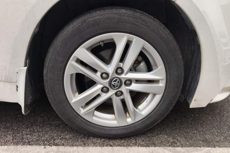 Used Toyota Levin 2022 Dual-Engine 1.8H E-CVT Luxury Edition Right Front Wheel Hub