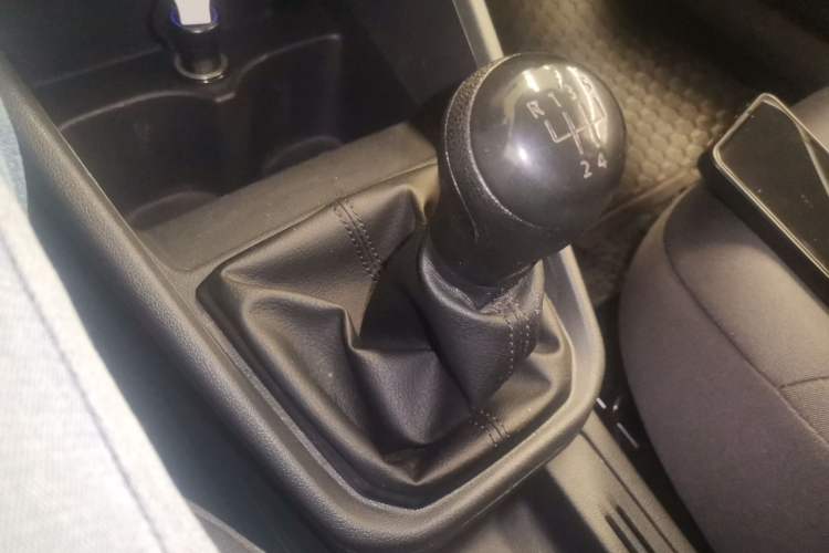 Used Volkswagen Santana 2016 1.6L Manual Fashion Edition Gear Lever