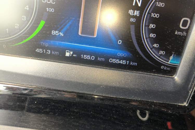 Used Guangtong Auto makeup Logistics Vehicle 2024 3.1T 2-Seater 4.99-Meter All-Electric Closed Cargo Van with 41.86 kWh Odometer Close Up