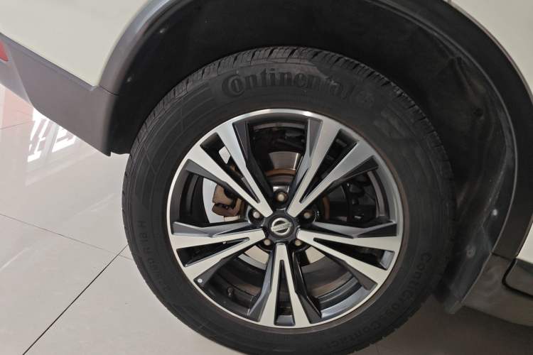 Used Nissan X-Trail 2017 2.5L CVT Luxury Edition 4WD Right Rear Wheel Hub