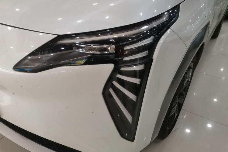 Used AION Y 2022 Plus 70 Tech Edition Left Front Headlight