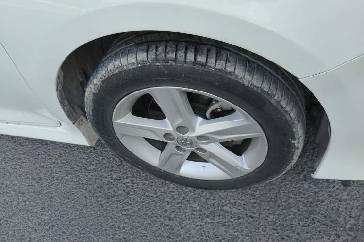 Used Toyota Camry 2012 Junrui 2.0S Radiant Edition Right Front Wheel Hub