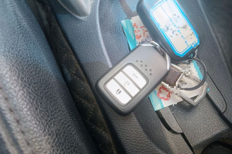 Used Honda Crider 2013 1.8L automatic luxury edition Vehicle Key