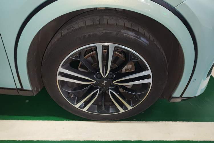 Used XPeng G6 2023 580 Long-Range Pro Right Front Wheel Hub