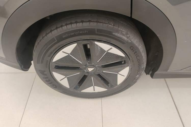 Used Deepal S07 2023 200Max Range-Extended Version