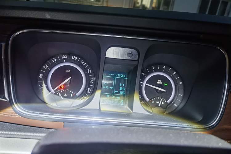 Used Buick GL8 2017 25S Luxury Version China V Standard
