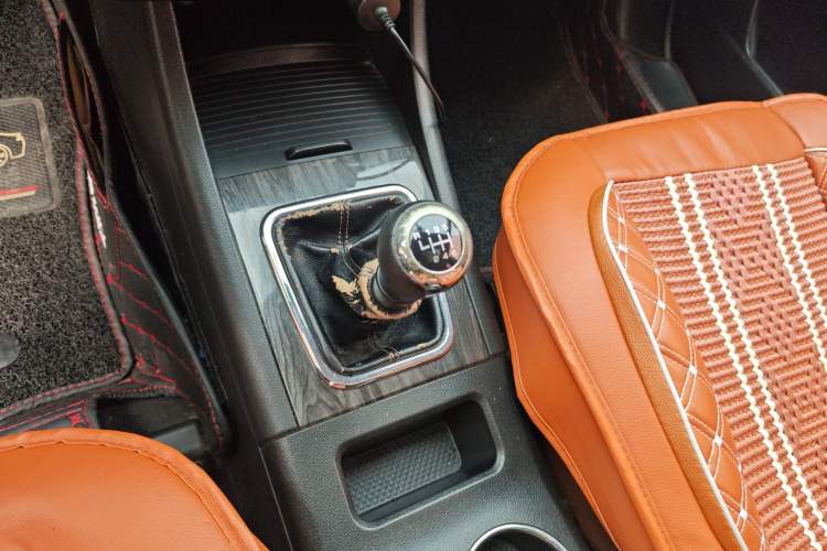 Used BAIC Weiwang S50 2016 1.5T Manual Lede Premium Edition
