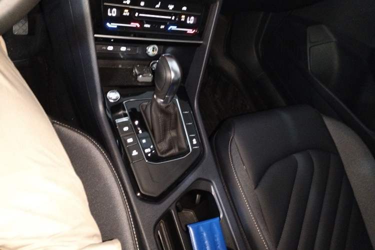 Used Volkswagen Tharu 2023 300TSI Two-Wheel-Drive Full Moon Edition