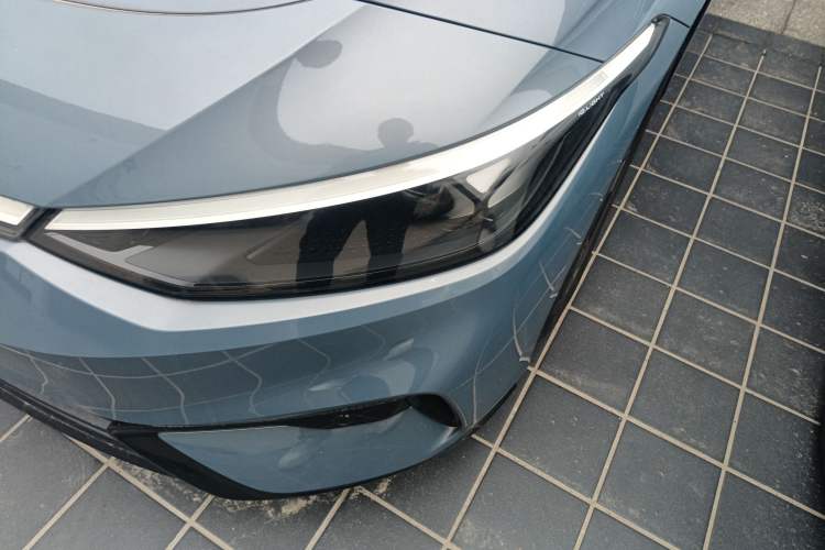 Used Volkswagen ID.7 VIZZION 2024 AIR model Left Front Headlight