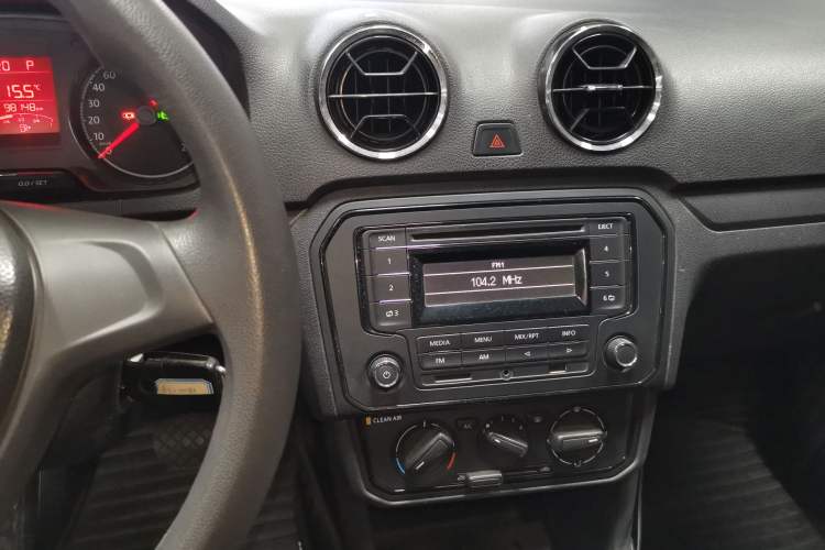 Used Volkswagen Jetta 2017 1.5L Automatic Fashion Model