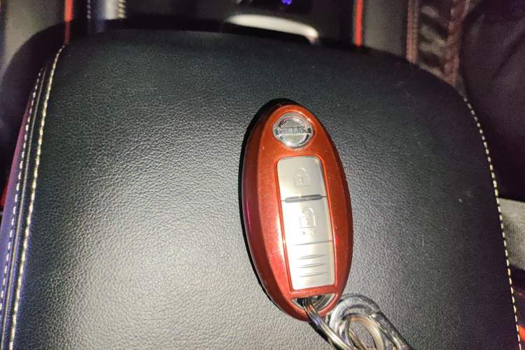 Used Nissan Terra 2018 2.5L Automatic 4x4 Luxury Edition
