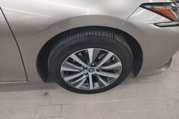 Used Lexus ES 2020 260 Excellence Edition
