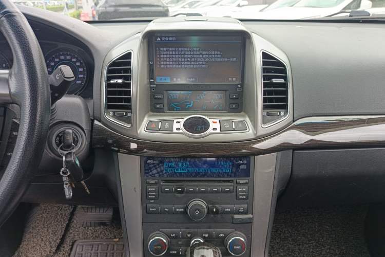 Used Chevrolet Captiva 2014 2.4L 4x4 Flagship Edition 7 Seats