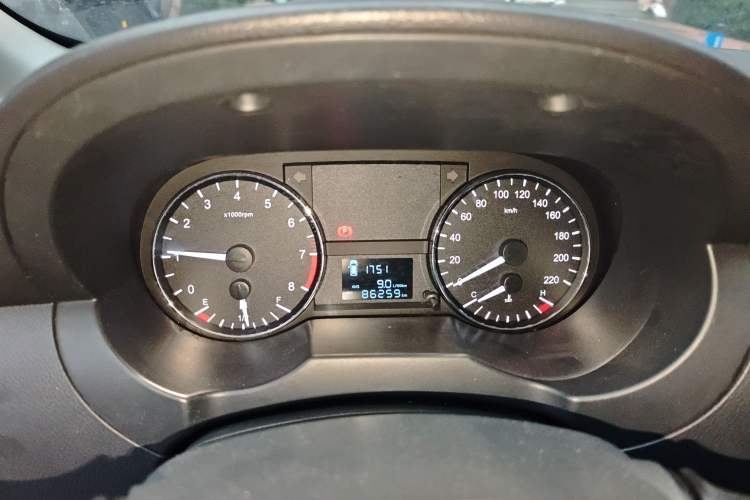 Used JAC Refine M3 2018 1.6L Express Edition 5-seater
