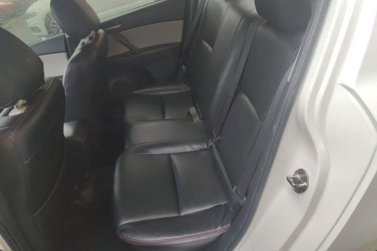 Used Mazda Mazda 3 2015 Sedan 1.6L Automatic Comfort Model