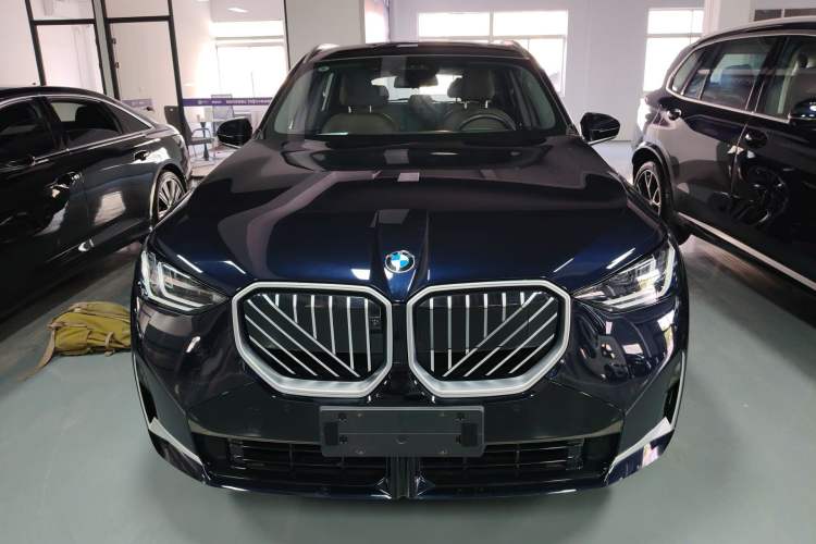 Used BMW X3 2025 xDrive30L Luxury Edition M Sport Package Front