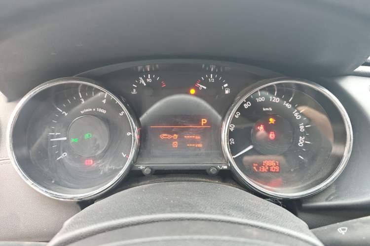 Used Peugeot 3008 2013 2.0L Automatic Classic Edition Instrument Cluster
