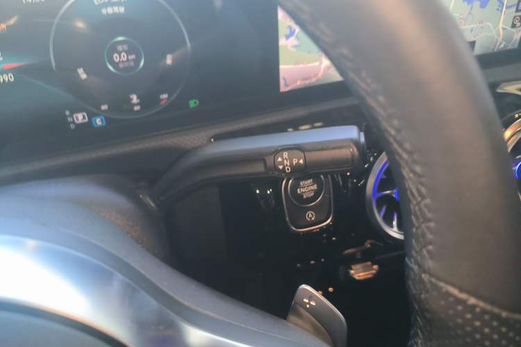 Used Mercedes-Benz A-Class 2021 A 200 L Sport Sedan Fashion Model
