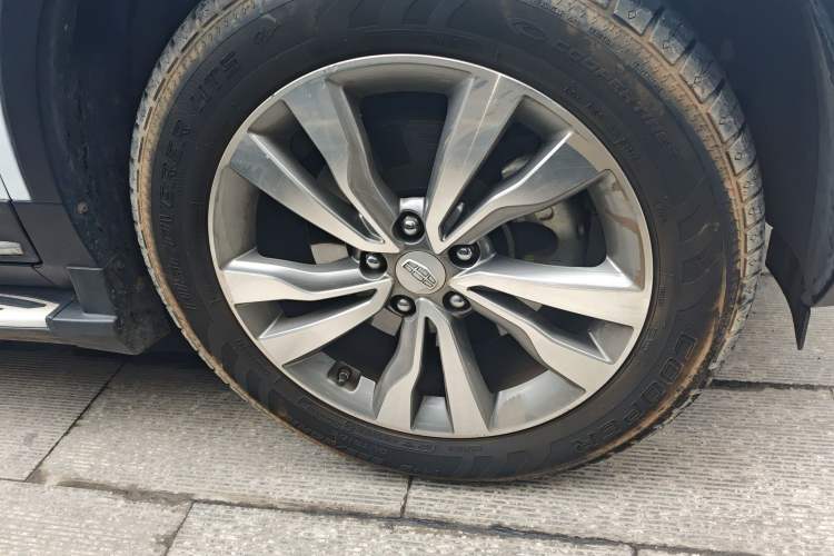 Used Geely Auto Emgrand X7 Sport 2016 1.8TD Automatic ZhiZun Version
