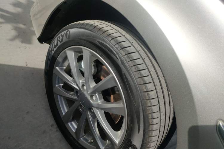 Used AION S 2023 Meizu 580 Lithium Iron Phosphate Left Front Wheel Hub