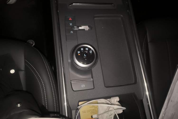 Used Ford Mondeo 2025 2.0T EcoBoost Luxury Version
