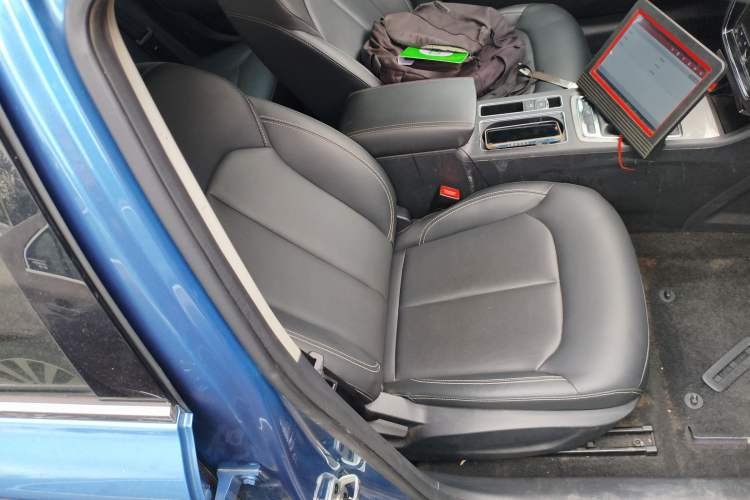 Used Roewe i6 2020 PLUS 1.6L CVT 4G Connected Glory Flagship Edition