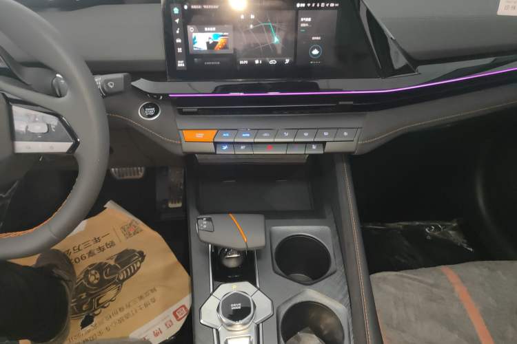 Used Changan UNI-V 2024 1.5T Prestige Sport Edition