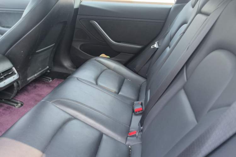 Used Tesla Model 3 2019 Long-Range Rear-Wheel-Drive Version
