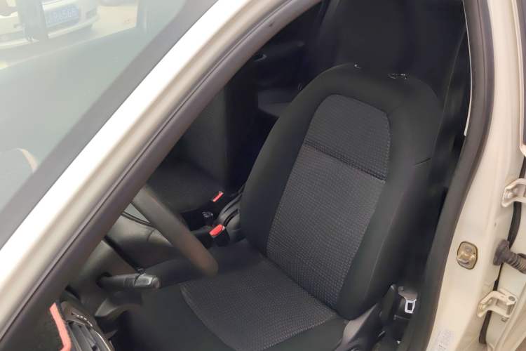 Used Peugeot 301 2016 1.6L Manual Comfort Edition
