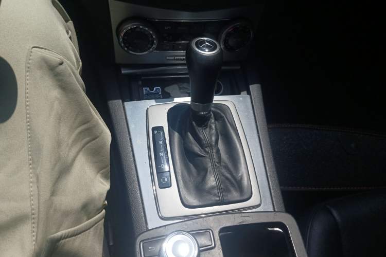 Used Mercedes-Benz C-Class 2015 C 200 station wagon Gear Lever
