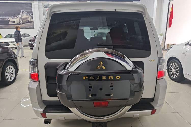 Used Mitsubishi Pajero (Import) 2019 3.0L Automatic Prestige Edition

