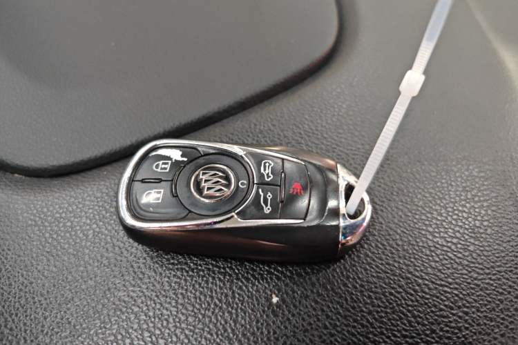 Used Buick GL8 2017 ES 28T Luxury Model China V Standard
