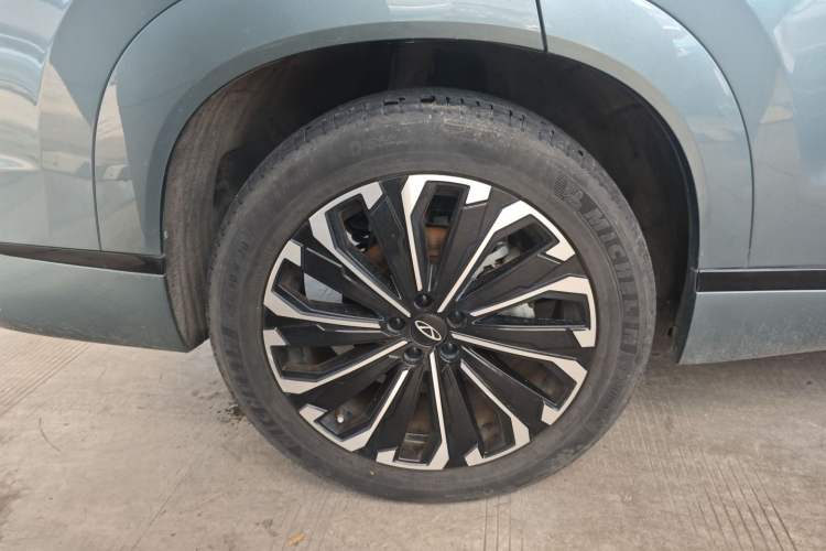 Used Chery Tiggo 9 2023 2.0T Dual-Clutch Two-Wheel Drive Prestige Version 5 Seats