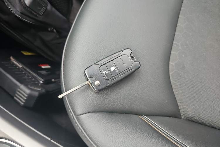 Used Jeep Compass 2017 200T Automatic Enjoyment Version Vehicle Key