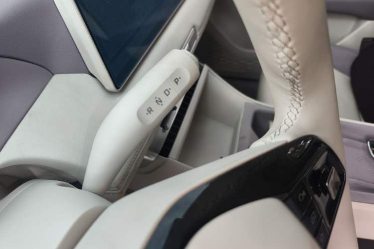 Used MG 4 EV 2026 Model 437 Composed Edition Gear Lever