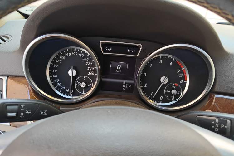 Used Mercedes-Benz M-Class 2012 ML 350 Sport Edition Instrument Cluster