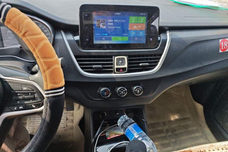 Used Baojun 730 2019 1.5L Manual Fashion Model 7-seater China VI