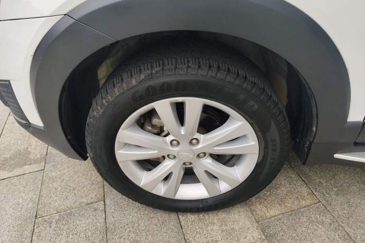 Used Chevrolet Captiva 2015 2.4L 4x4 Flagship Edition 7-Seater