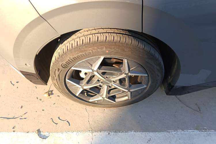 Used Lynk & Co Z20 2025 530 km Range Rear-Wheel Drive Max